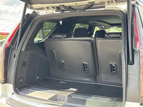 Used 2024 Cadillac Escalade Sport w/ LPO, Floor Liner Package AWD/4WD image 29