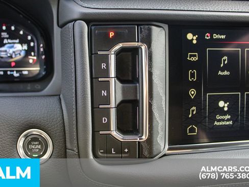 Used 2024 GMC Yukon Denali image 32