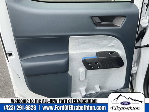 New 2025 Ford Maverick XLT w/ XLT Luxury Package image 16