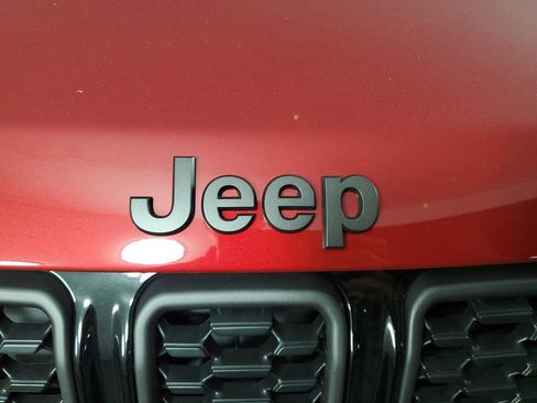 New 2026 Jeep Compass Latitude image 10