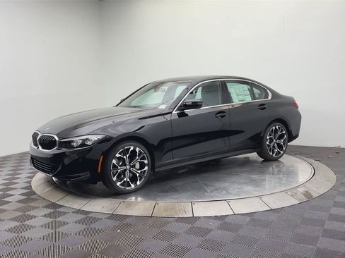 New 2026 BMW 330i xDrive Sedan w/ Premium Package AWD/4WD image 9
