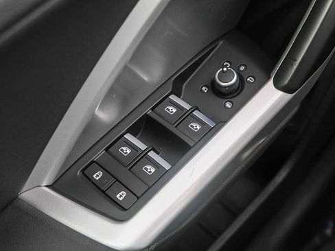 Used 2022 Audi Q3 2.0T Premium image 23