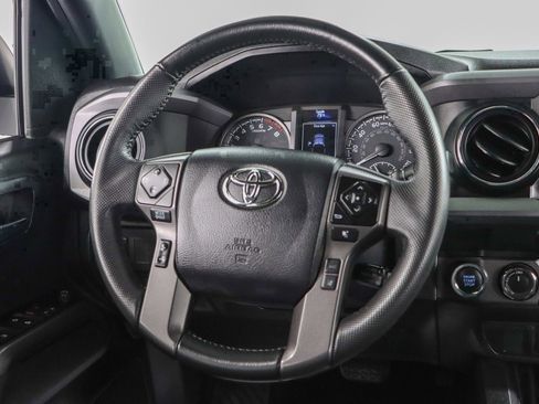 Used 2023 Toyota Tacoma TRD Off-Road image 12