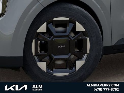 New 2026 Kia Carnival EX FWD image 9