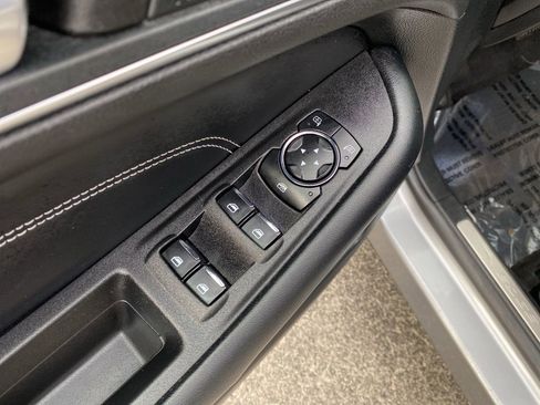 Certified 2024 Ford Edge Titanium image 37