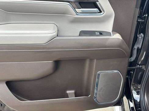 Certified 2024 Chevrolet Silverado 1500 LTZ image 18