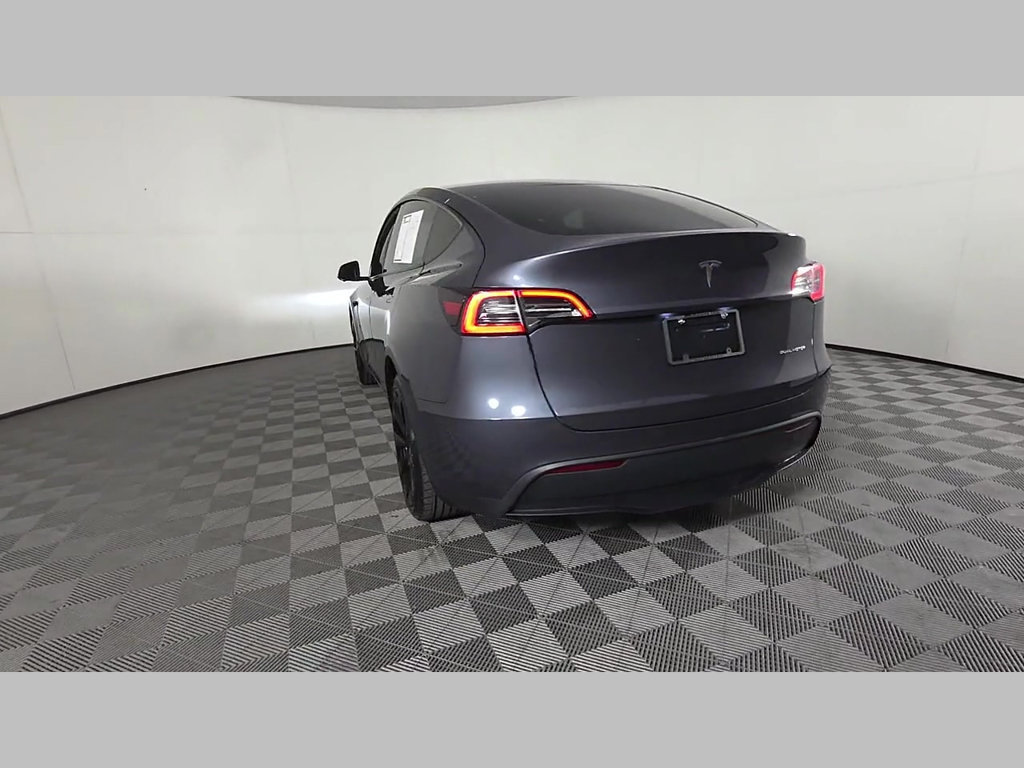 Used 2023 Tesla Model Y AWD image 44