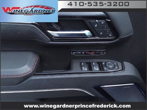 New 2024 GMC Sierra 2500 Denali w/ Denali Reserve Package image 8