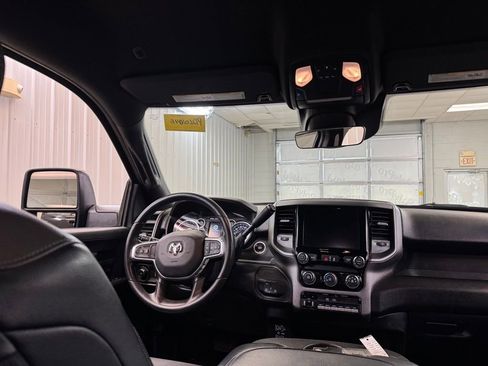 Used 2025 RAM 3500 Tradesman w/ Chrome Appearance Group AWD/4WD image 21