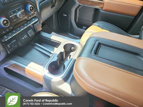 Used 2020 Chevrolet Silverado 2500 High Country AWD/4WD image 16