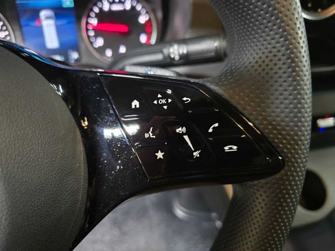 Used 2025 Mercedes-Benz Sprinter 2500 image 30
