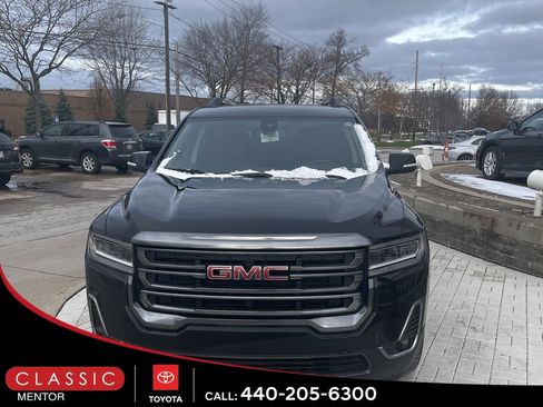 Used 2023 GMC Acadia AT4 image 2