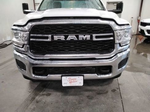 Used 2019 RAM 3500 Tradesman image 12