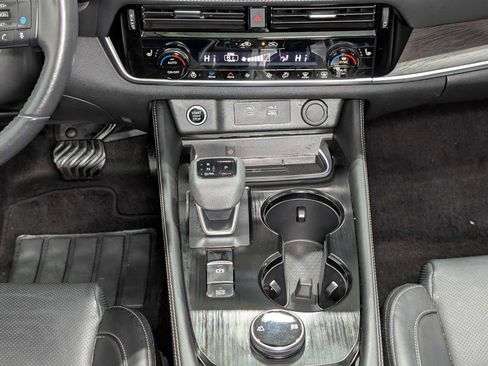 Used 2023 Nissan Rogue Platinum w/ Platinum Premium Package image 20