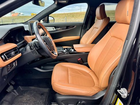 Used 2022 Lincoln Nautilus Black Label image 12