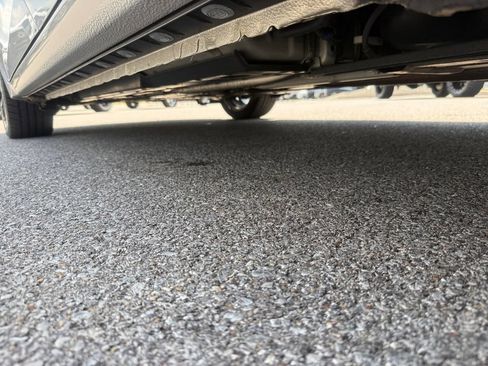 Used 2017 Toyota Corolla SE w/ Carpet Mat Package (TMS) FWD image 18