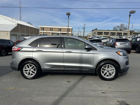 Used 2024 Ford Edge SEL image 8