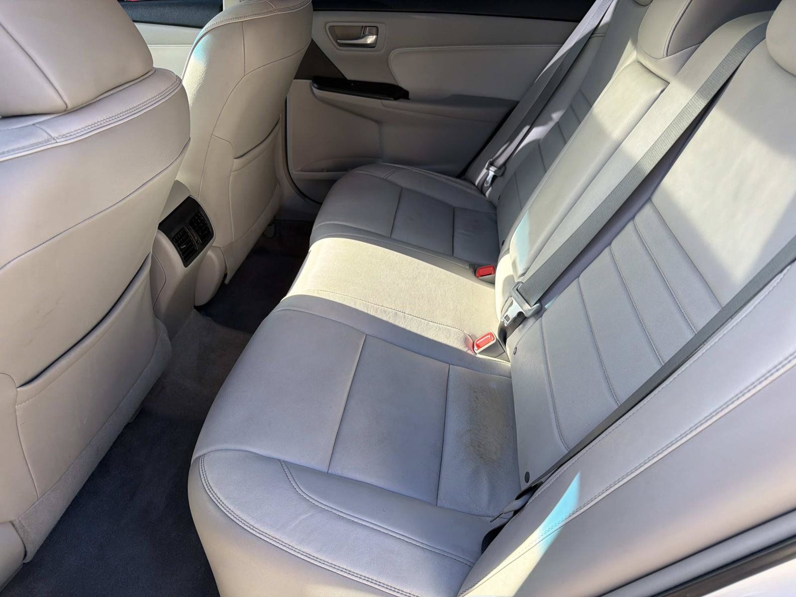 Used 2015 Toyota Camry XLE w/ Advanced Technology Package FWD image 10