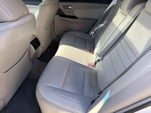 Used 2015 Toyota Camry XLE w/ Advanced Technology Package FWD image 10