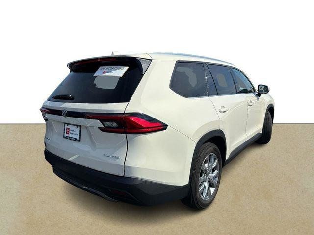 Certified 2024 Toyota Grand Highlander AWD Hybrid image 4