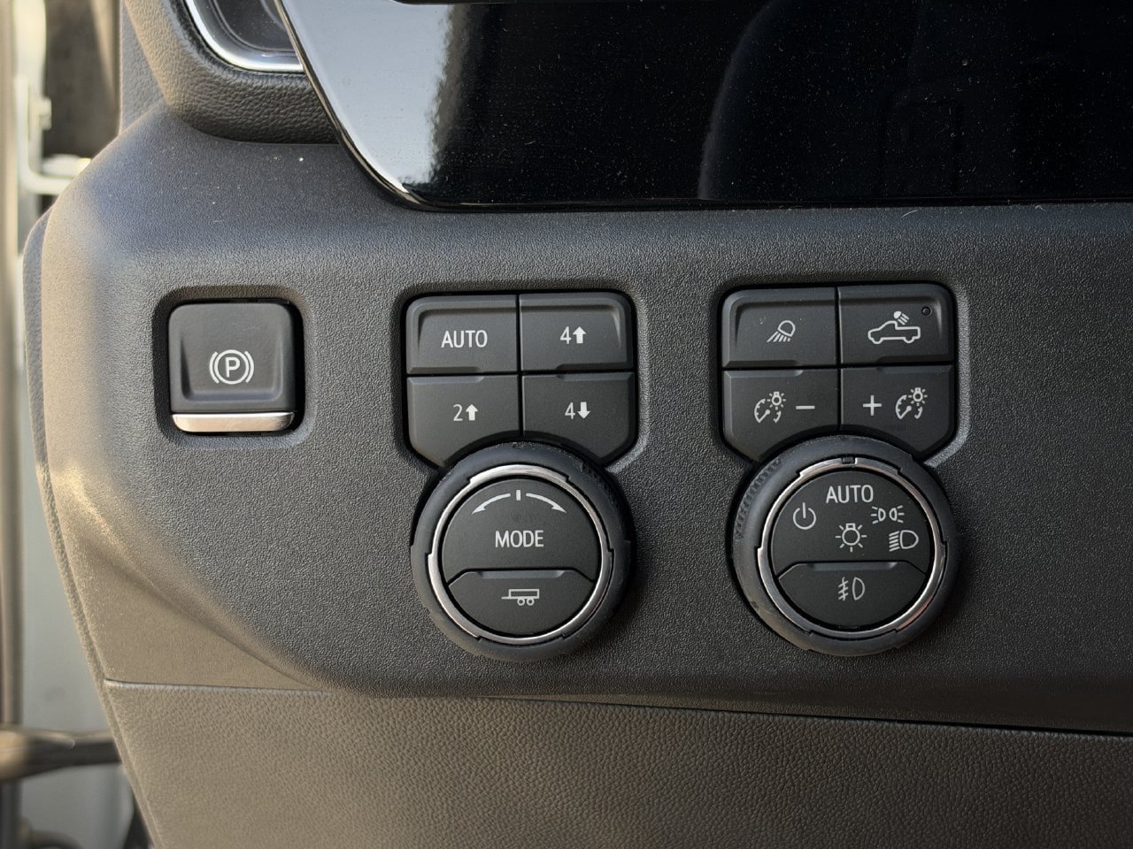 Used 2026 Chevrolet Silverado 1500 RST w/ Texas Edition Plus AWD/4WD image 24
