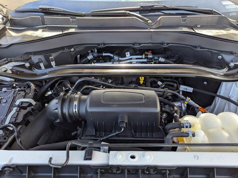 Used 2024 Ford Explorer Limited image 33