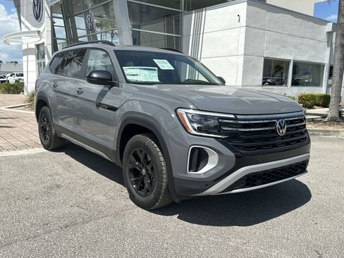 New 2026 Volkswagen Atlas SEL Premium R-Line AWD/4WD image 4