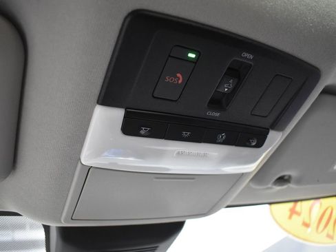 Certified 2024 Nissan Sentra SR w/ SR Premium Package FWD image 27