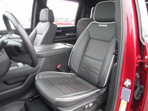 Used 2025 GMC Sierra 2500 AT4X image 22