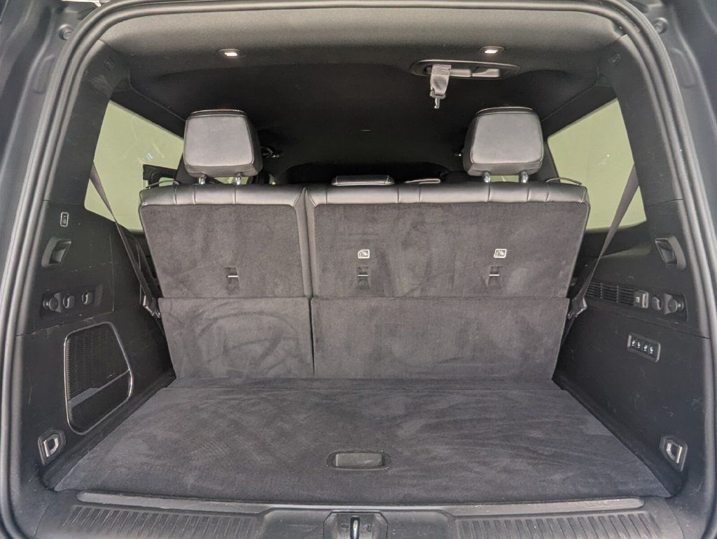 Used 2024 Jeep Wagoneer Series II w/ Flexible Seating Group RWD image 27