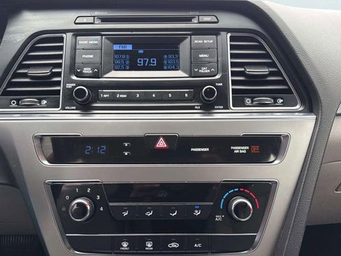 Used 2015 Hyundai Sonata SE FWD image 10