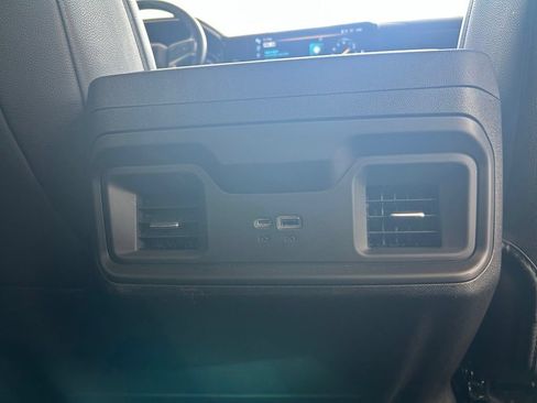 Used 2023 Chevrolet Silverado 1500 LT RWD image 33