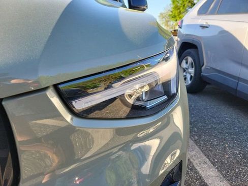 Used 2025 Volvo XC40 B5 Plus w/ Protection Package Premier image 10