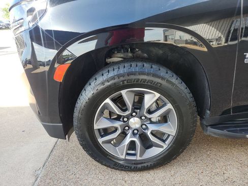Used 2023 Chevrolet Tahoe LT w/ LT Signature Plus Package RWD image 14