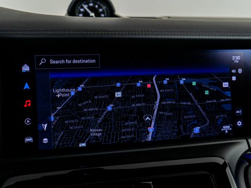 Used 2025 Porsche Panamera 4 image 39