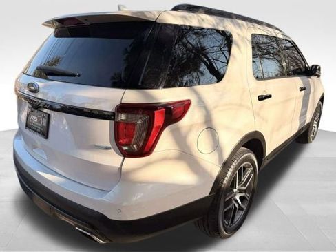 Used 2017 Ford Explorer Sport w/ Equipment Group 401A image 8