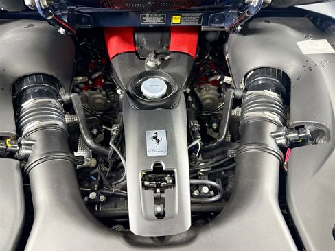 Certified 2022 Ferrari F8 Tributo image 25
