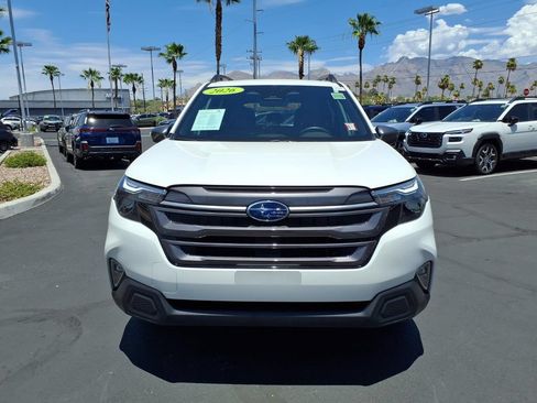 Used 2026 Subaru Forester Premium AWD/4WD image 8