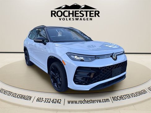 New 2026 Volkswagen Tiguan SE R-Line image 15