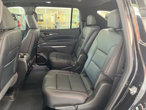 New 2026 Chevrolet Traverse Z71 w/ Enhanced Driving Package image 14