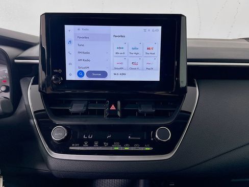 Certified 2025 Toyota Corolla LE image 14