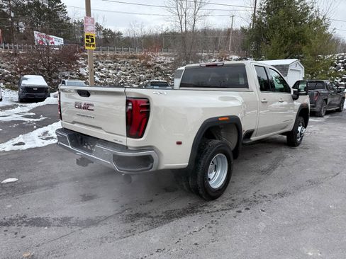 New 2026 GMC Sierra 3500 SLE image 5