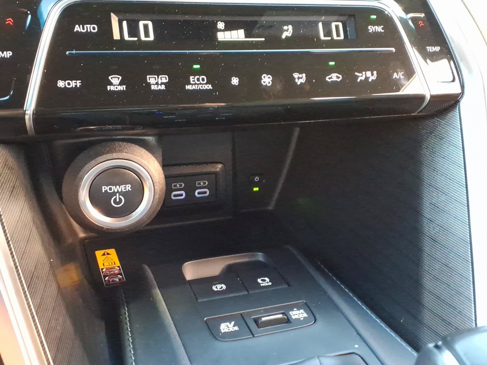 Certified 2023 Toyota Venza Limited AWD/4WD image 18