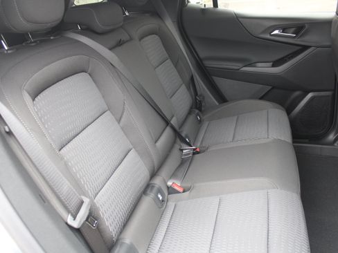 New 2026 Chevrolet Equinox LT image 16