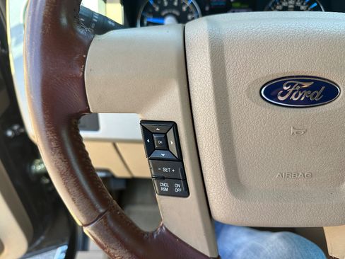 Used 2013 Ford F150 King Ranch w/ King Ranch Luxury Pkg AWD/4WD image 21