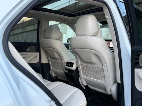 Used 2026 Mercedes-Benz GLE 450e 4MATIC image 16