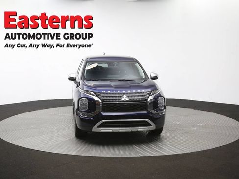 Used 2023 Mitsubishi Outlander SE AWD/4WD image 52