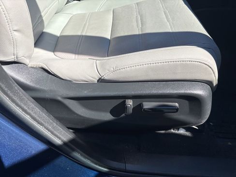 Used 2022 Honda CR-V EX-L image 41