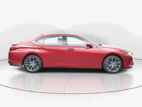 Used 2022 Lexus ES 350 w/ Premium Package image 4