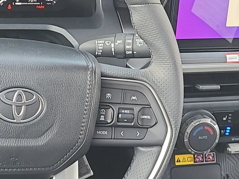 New 2026 Toyota 4Runner TRD Off-Road Premium AWD/4WD image 23